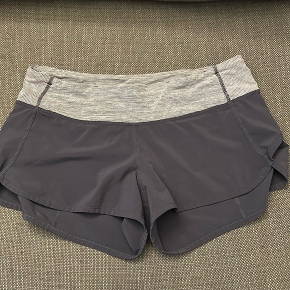 Lululemon shorts - Picture 1 of 3